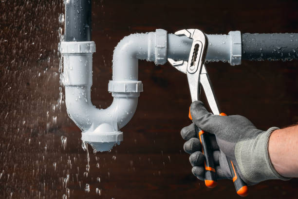 Professional Pipe Repair technician working in Mathews, VA